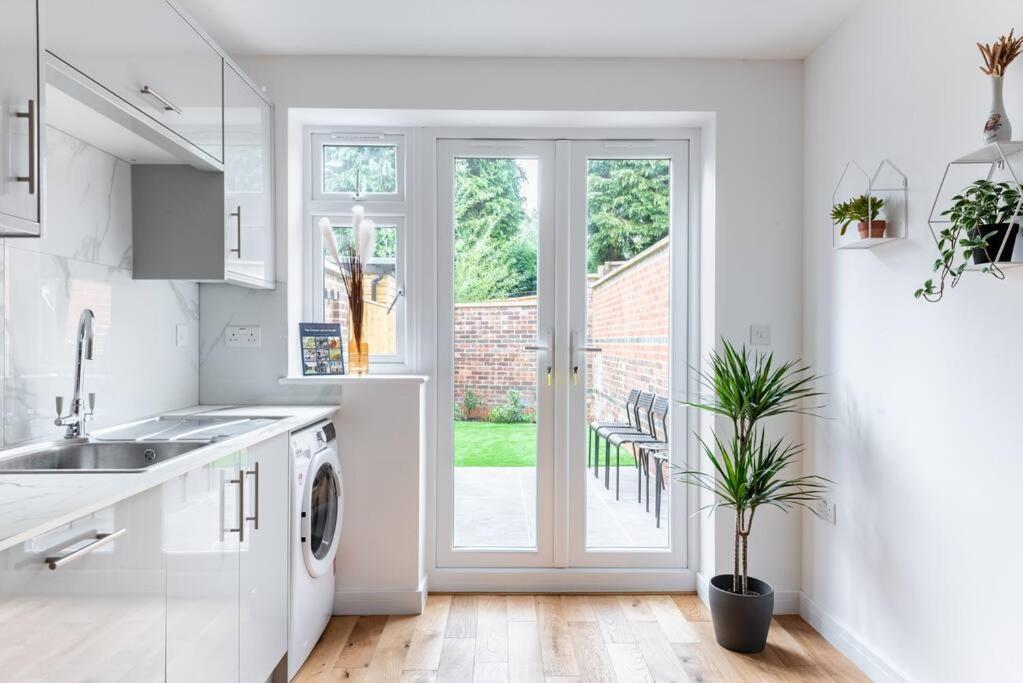 Dunstan House Luxury Holiday Home With Free Parking Oxford Exteriör bild